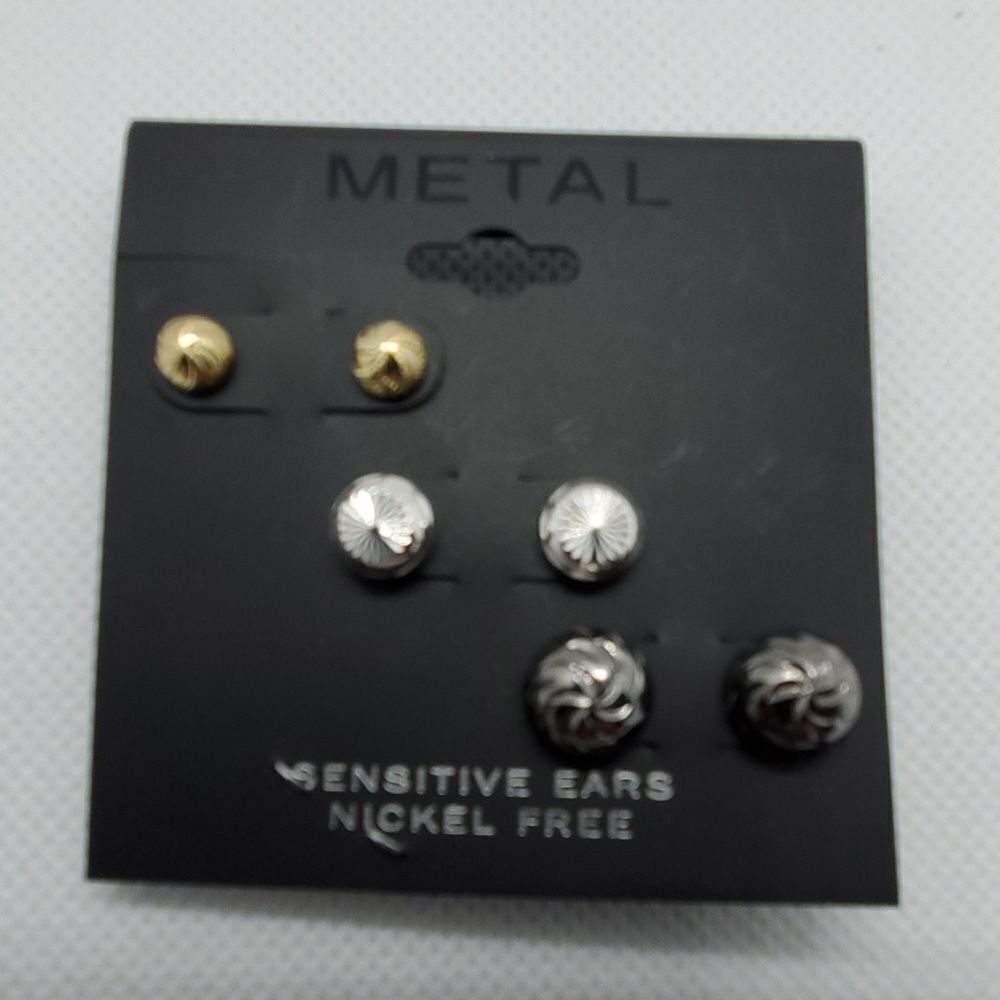 NWT Metal 3 Pairs of Earrings